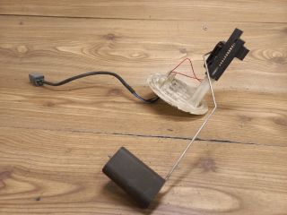 bontott VOLVO V70 Üzemanyagszint Jeladó