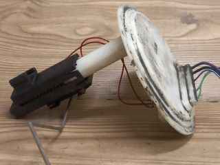 bontott VOLVO V70 Üzemanyagszint Jeladó