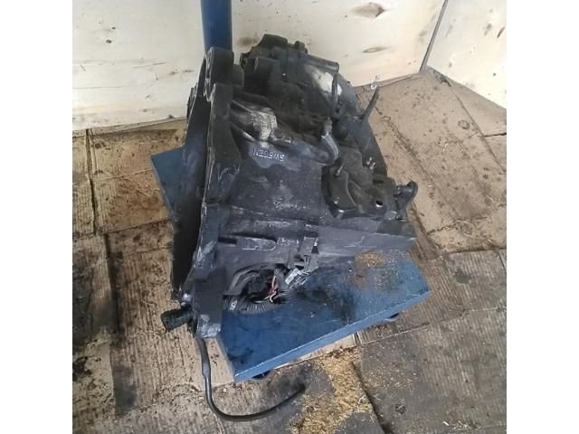 bontott VOLVO V70 Váltó (Mechanikus)