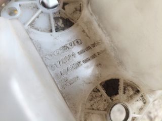 bontott VOLVO V70 Ablakmosó Tartály