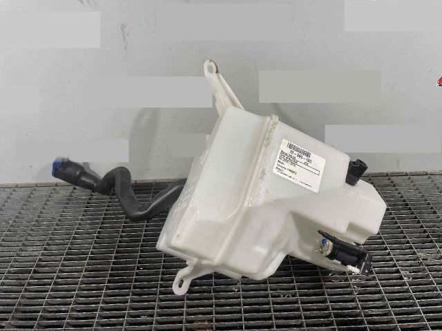 bontott VOLVO V70 Ablakmosó Tartály