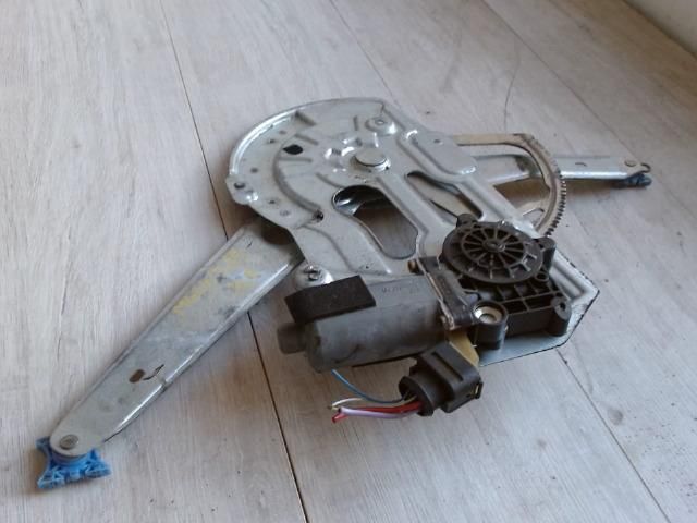 bontott VOLVO V70 Bal első Ablakemelő Szerkezet (Elektromos)