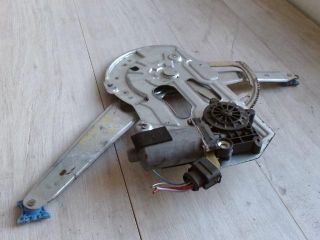 bontott VOLVO V70 Bal első Ablakemelő Szerkezet (Elektromos)