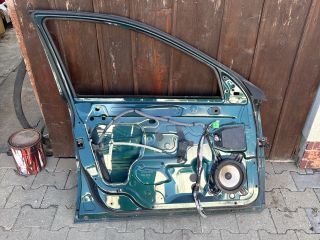 bontott VOLVO V70 Bal első Ajtó (Üres lemez)