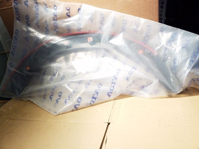 bontott VOLVO V70 Bal első Sárvédő Díszléc