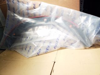 bontott VOLVO V70 Bal első Sárvédő Díszléc