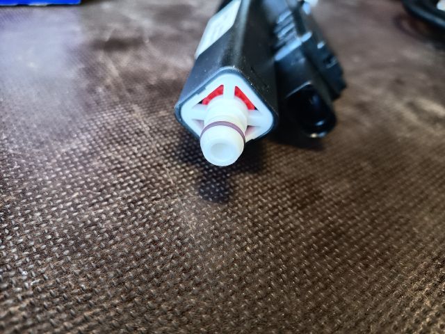 bontott VOLVO V70 Bal Fényszórómosó Fúvóka