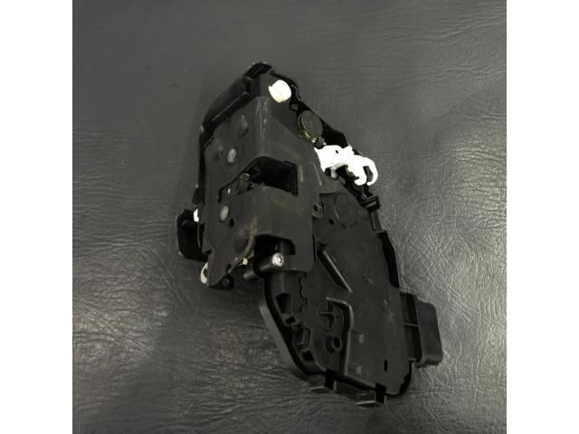 bontott VOLVO V70 Bal hátsó Ajtózár