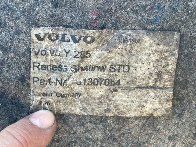 bontott VOLVO V70 Csomagtér Tálca