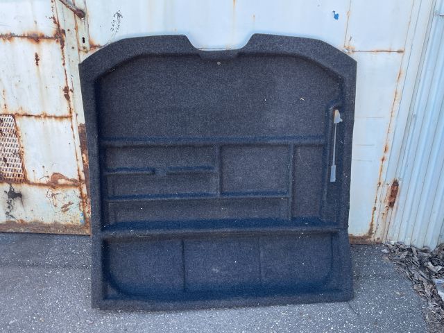 bontott VOLVO V70 Csomagtér Tálca