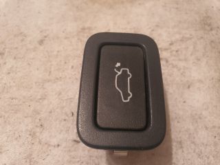 bontott VOLVO V70 Csomagtérajtó Kapcsoló