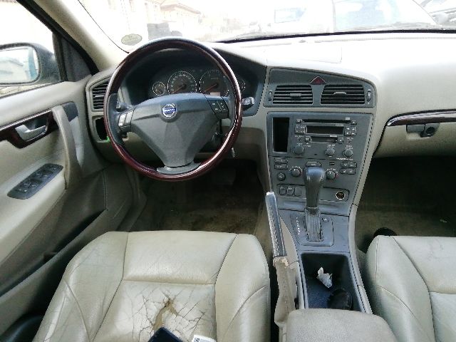 bontott VOLVO V70 Csomagtérajtó (Üres lemez)