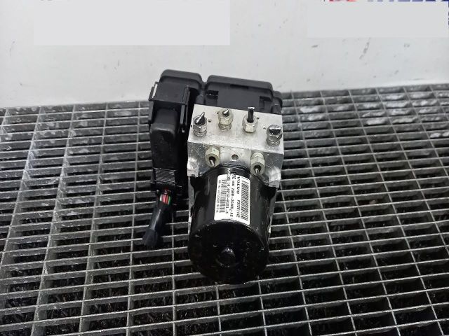 bontott VOLVO V70 ABS Kocka