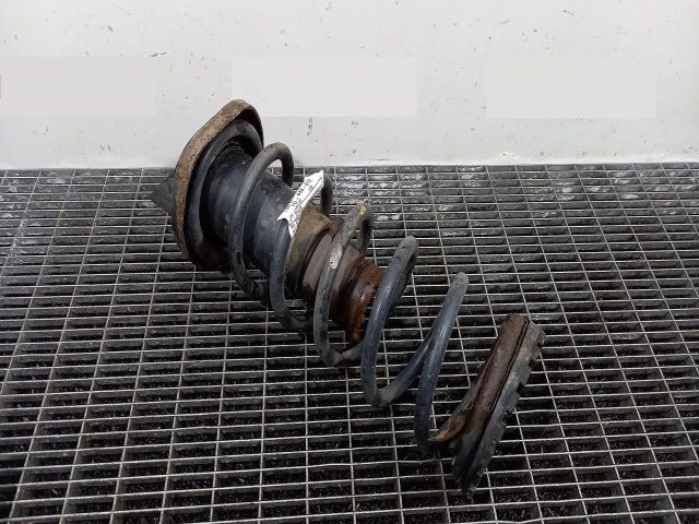 bontott VOLVO V70 Hátsó Rugó