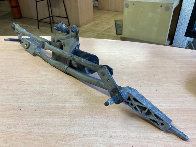 bontott VOLVO V70 Első Ablaktörlő Szerkezet Motorral