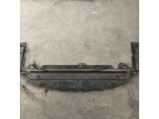 bontott VOLVO V70 Első Lökhárító Alsó (Műanyag)