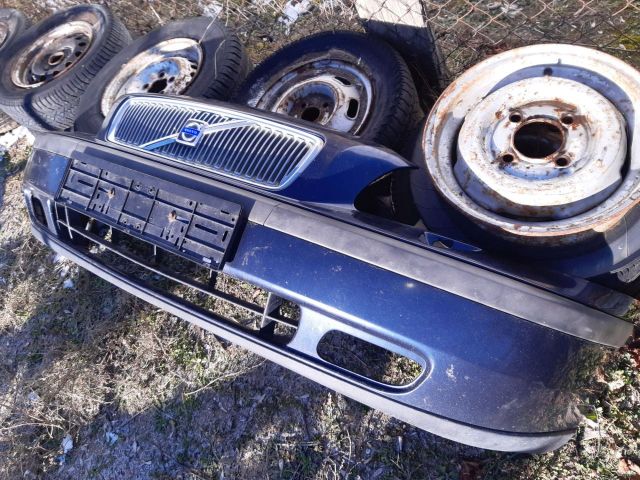 bontott VOLVO V70 Első Lökhárító (Üresen)