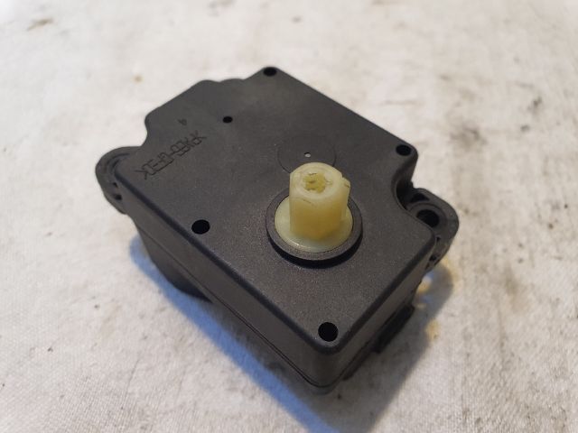 bontott VOLVO V70 Fűtés Állító Motor