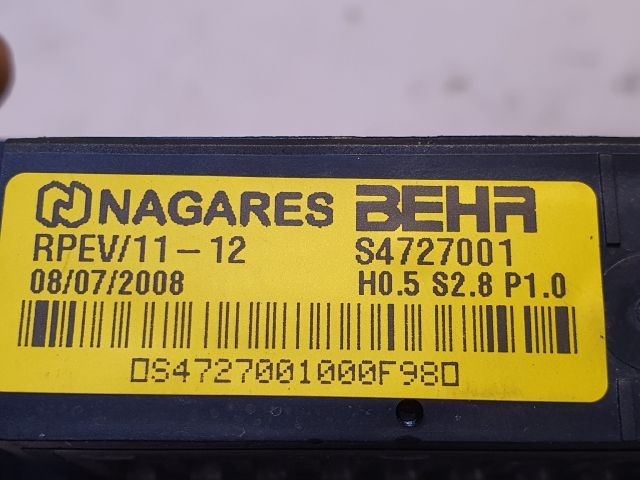 bontott VOLVO V70 Fűtőradiátor (Elektromos)