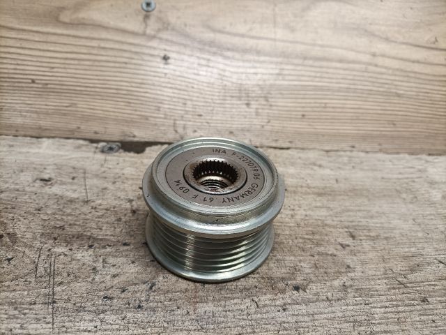 bontott VOLVO V70 Generátor Szabadonfutó