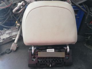 bontott VOLVO V70 Hátsó középső Fejtámla