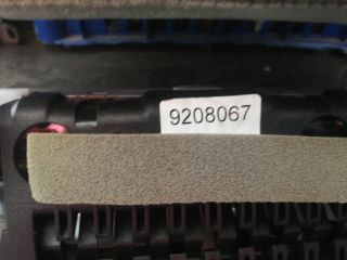 bontott VOLVO V70 Hátsó középső Fejtámla