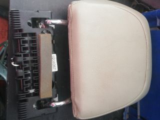 bontott VOLVO V70 Hátsó középső Fejtámla