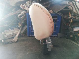 bontott VOLVO V70 Hátsó középső Fejtámla