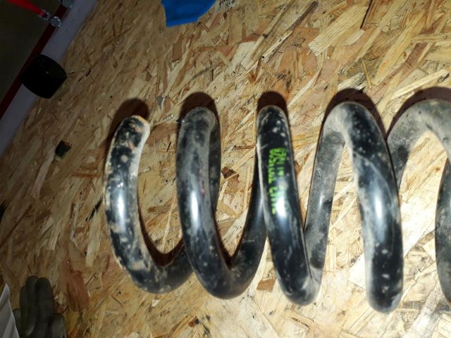 bontott VOLVO V70 Hátsó Rugó