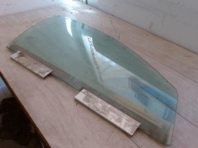 bontott VOLVO V70 Jobb első Ablak