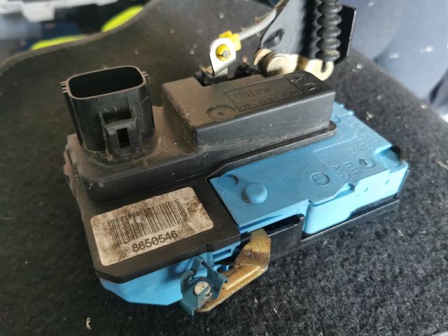 bontott VOLVO V70 Jobb első Ajtózár