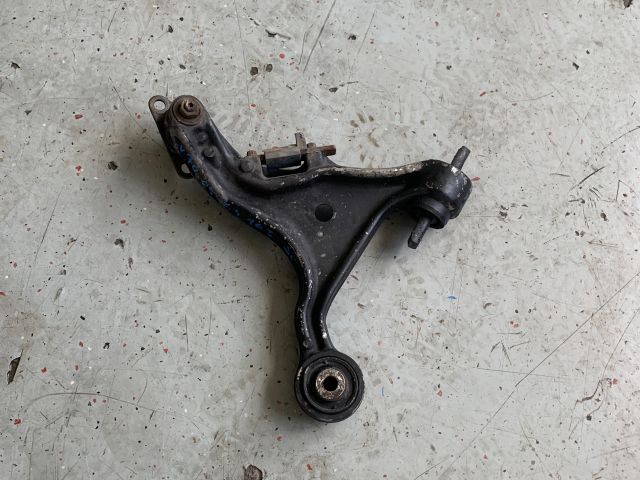 bontott VOLVO V70 Jobb első Alsó Első Lengőkar