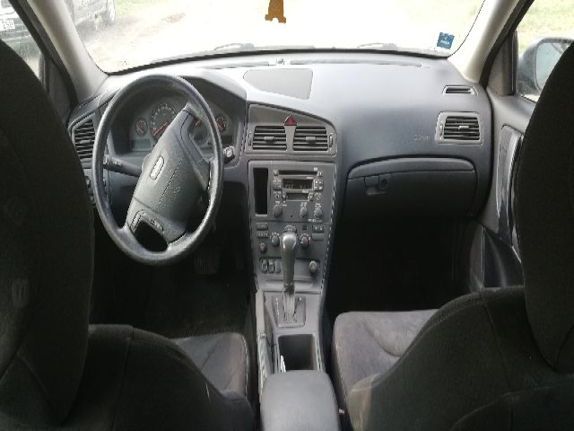 bontott VOLVO V70 Jobb első Negyed Karosszéria Csomag