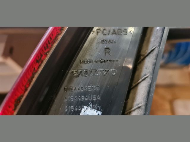 bontott VOLVO V70 Jobb Felső Hátsó Lámpa