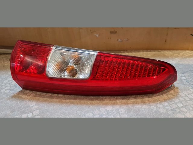 bontott VOLVO V70 Jobb Felső Hátsó Lámpa