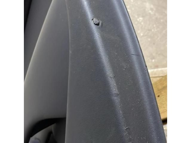 bontott VOLVO V70 Jobb hátsó Ajtó Kárpit