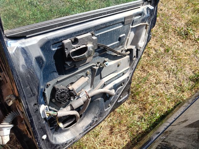 bontott VOLVO V70 Jobb hátsó Ajtó (Részeivel)