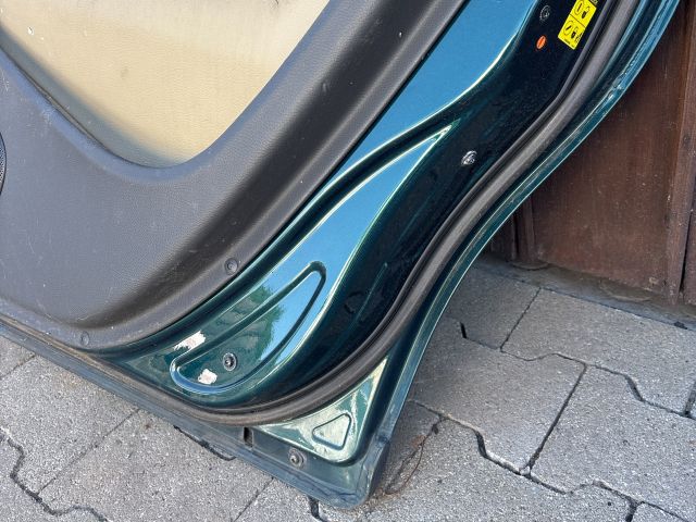 bontott VOLVO V70 Jobb hátsó Ajtó (Üres lemez)