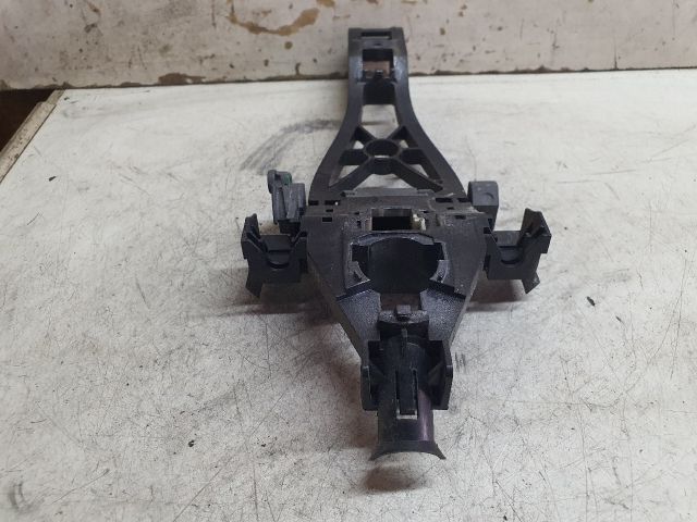 bontott VOLVO V70 Jobb hátsó Külső Kilincsfészek