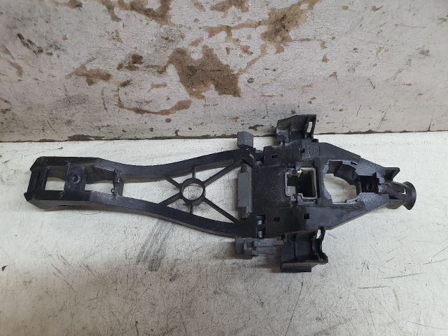 bontott VOLVO V70 Jobb hátsó Külső Kilincsfészek