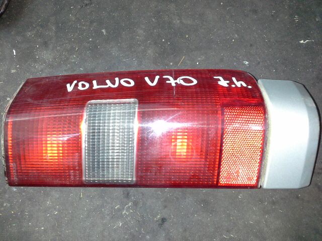 bontott VOLVO V70 Jobb Hátsó Lámpa