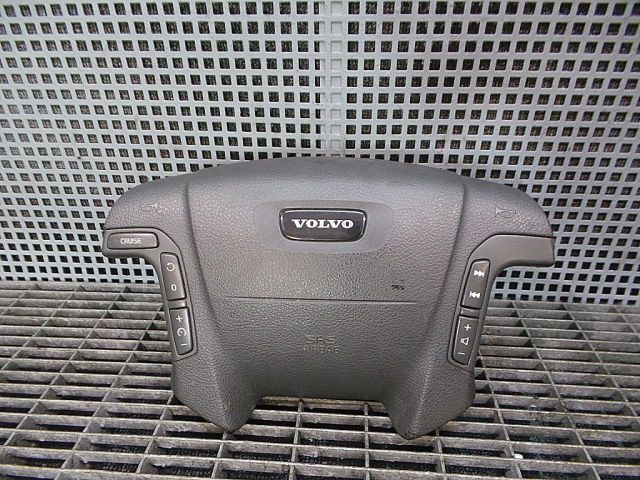 bontott VOLVO V70 Kormánylégzsák