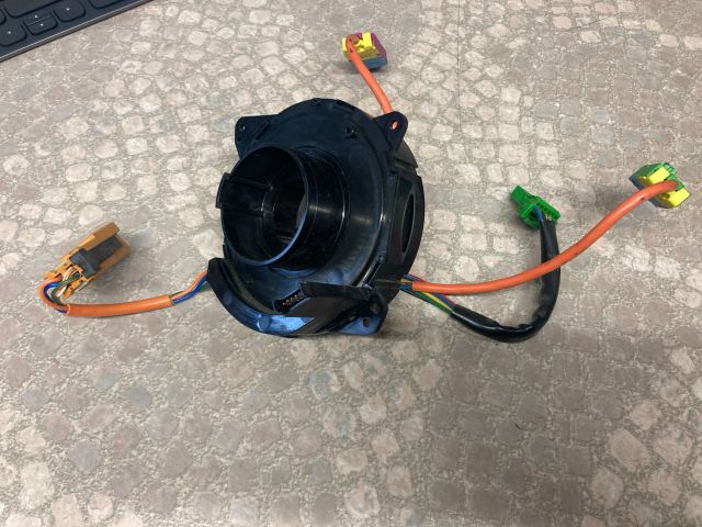 bontott VOLVO V70 Légzsák Átvezető Szalagkábel