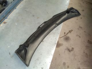 bontott VOLVO V70 Levélrács