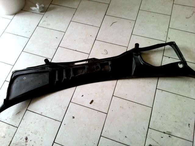 bontott VOLVO V70 Levélrács