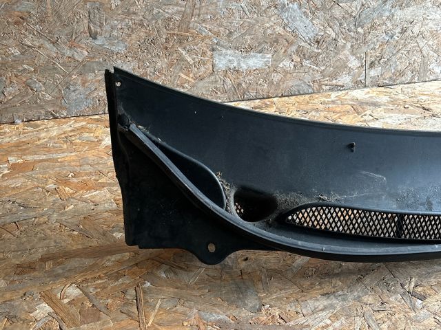 bontott VOLVO V70 Levélrács