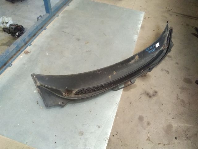 bontott VOLVO V70 Levélrács