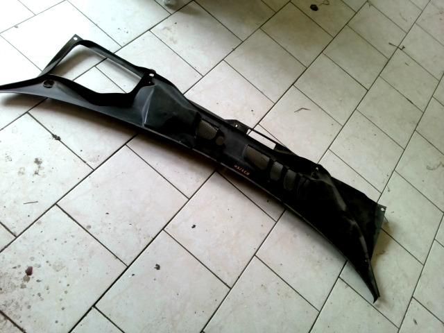 bontott VOLVO V70 Levélrács