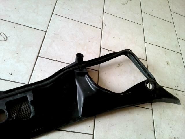 bontott VOLVO V70 Levélrács