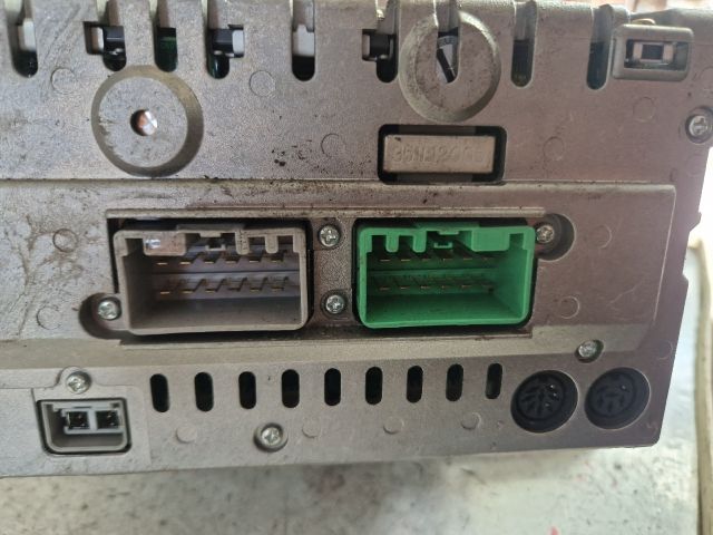 bontott VOLVO V70 Rádió / CD